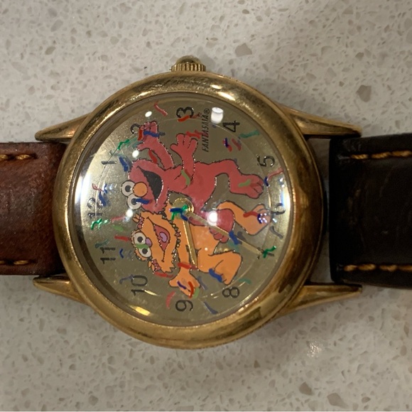 Watch - Picture 3 of 10